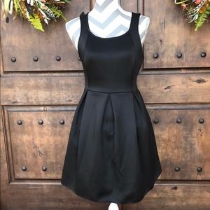 EXPRESS DRESS